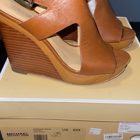 Michael Kors wedges - Picture 1 of 7
